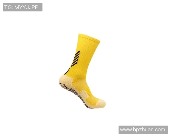 盗版足球袜的隐患与影响探讨及如何识别正品的实用指南